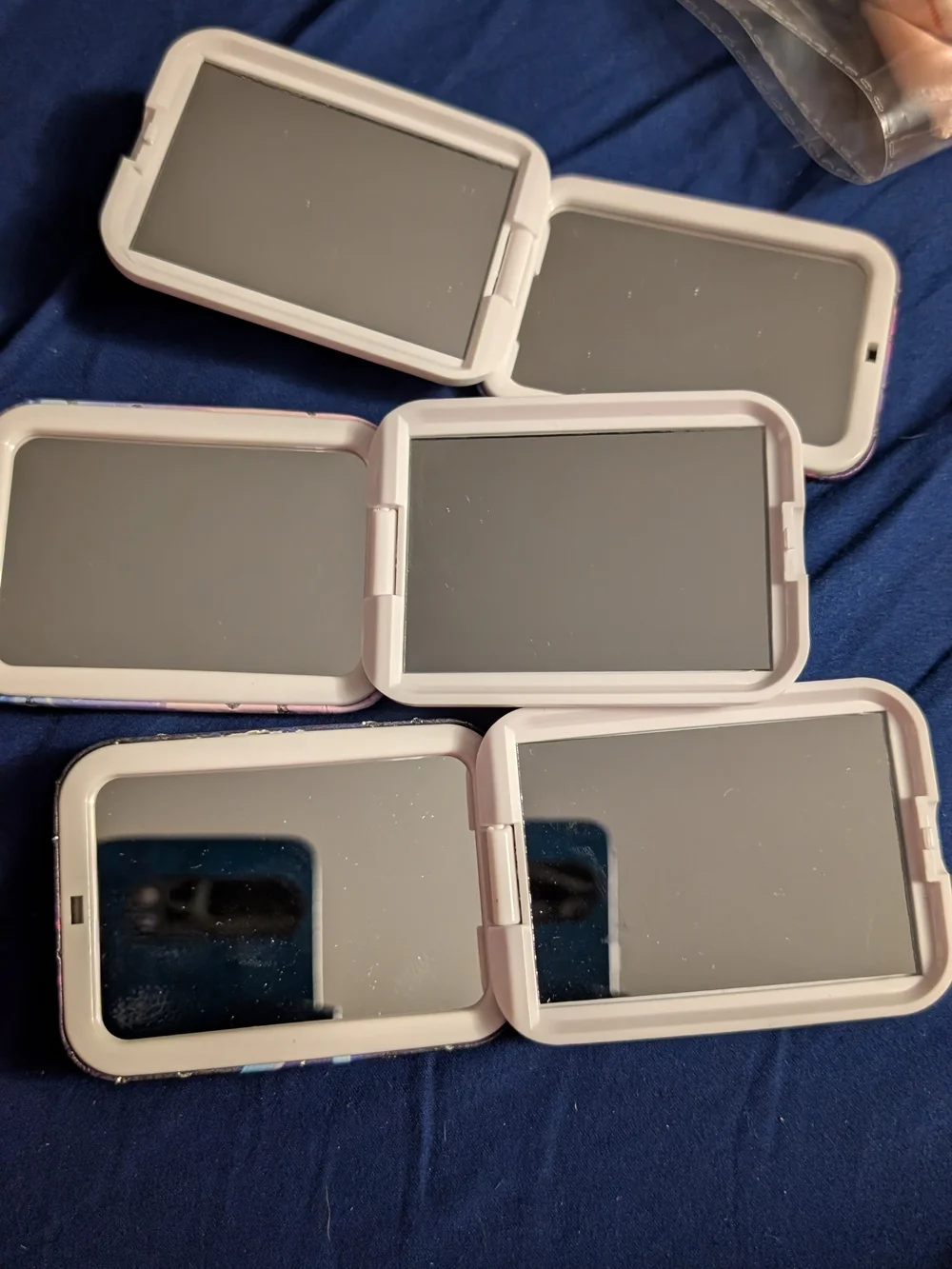 Pick 1 KPOP Demon Hunters Compact Mirror